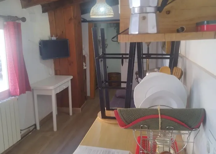 Хостел Rustica Independiente Con Todas Comodidades, Sofacama Y Ventilador *